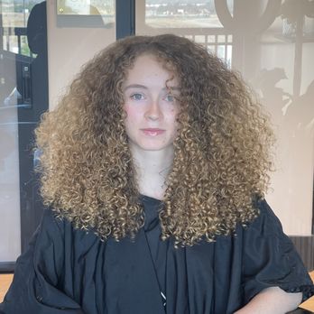 Twenty Two Curl Studio - Hair Stylists Near Me - Chino Hills, California