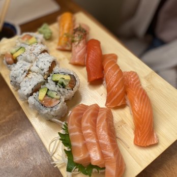 MOMO Sushi - salmon, avocado, and other sushi - Sushi Bars Near Me - Mill Creek, Washington MOMO Sushi - salmon, avocado, and other sushi - Sushi Bars Near Me - Mill Creek, Washington
