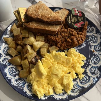Clifton Cafe - Homestyle breakfast - Coffee & Tea Near Me - Clifton, Virginia Clifton Cafe - Homestyle breakfast - Coffee & Tea Near Me - Clifton, Virginia
