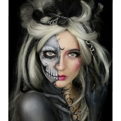 Iron Faces - Hel - Göttin der Totenwelt Ich überlege mir vor den Paintings gern ein bestimmtes  Thema, um die Kreativität  kanalisieren  zu können.