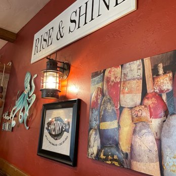 Henry's Restaurant - American Near Me - Kill Devil Hills, North Carolina