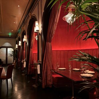 Carbone - Cozy booths - Italian Near Me - Las Vegas, Nevada