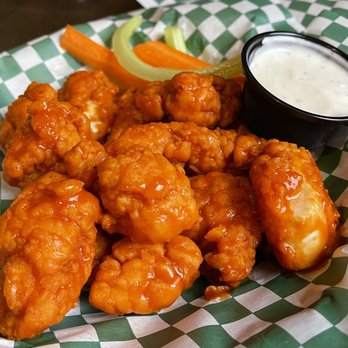 Dale's Bar & Grille - Chunks o' chicken.  Undercooked and over breaded. - American Near Me - Maumee, Ohio