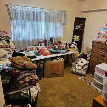 Affinity Estate Pros - AFTER.....There was carpet there?!? Lol - Estate Liquidation Near Me Affinity Estate Pros - AFTER.....There was carpet there?!? Lol - Estate Liquidation Near Me