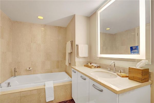 Beach House Fort Lauderdale, a Hilton Resort by null