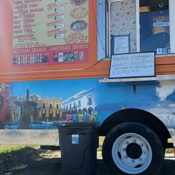 Fantasy Tacos - Hhhhmmmm let's see what awesomeness is here. Menu and nice truck