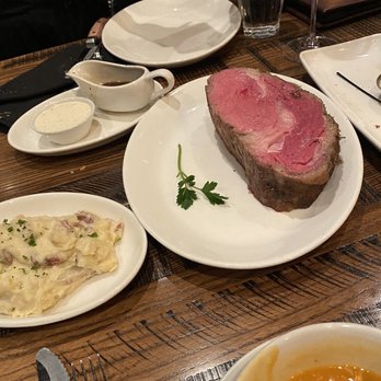 1933 Lounge - Roast - Steakhouses Near Me - Fishers, Indiana
