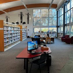 Granite Bay Public Library - Public computer internet workstations