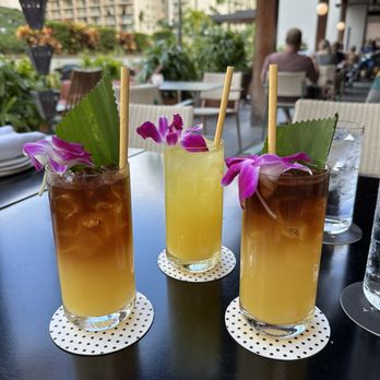 Hideout - Bars Near Me - Honolulu, Hawaii Hideout - Bars Near Me - Honolulu, Hawaii