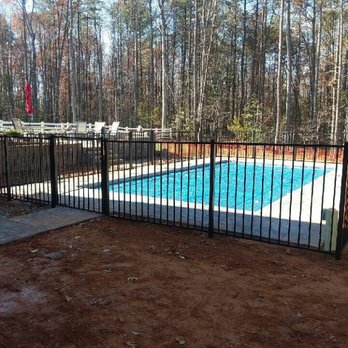 Fence Scapes - a pool in a backyard - General Contractors Near Me - Mechanicsville, Virginia Fence Scapes - a pool in a backyard - General Contractors Near Me - Mechanicsville, Virginia