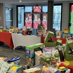 Ronald McDonald House - Christmas gifts for families