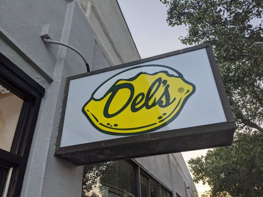 Del's Lemonade by null