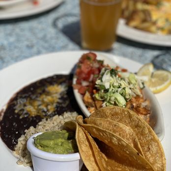 Mendocino Cafe - Fish Tacos - Cafes Near Me - Mendocino, California