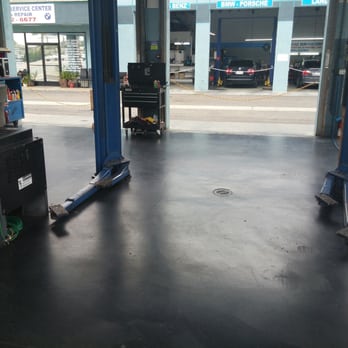 Xpress Auto Service - The shop is very clean and organized, it's the kind of place i want working on my vehicle. - Auto Repair Near Me - Westminster, California Xpress Auto Service - The shop is very clean and organized, it's the kind of place i want working on my vehicle. - Auto Repair Near Me - Westminster, California