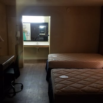 The New Dutch Inn Restaurant - Neighboring room of same quality. - Hotels Near Me - Collinsville, Virginia