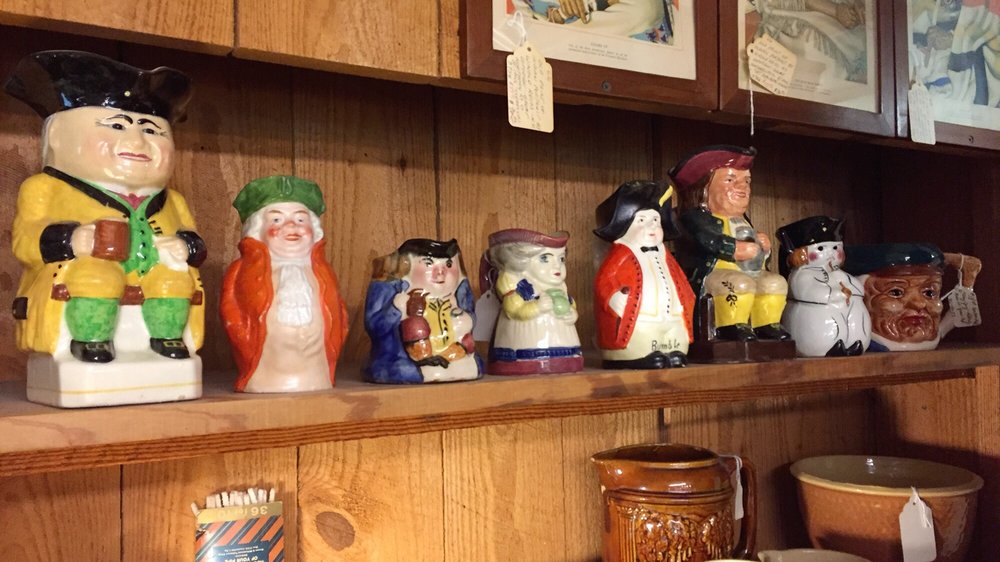 CASTLE ANTIQUES AT INSPIRATION POINT Updated September 2024 16498