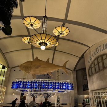 El Nacional - Lights - Seafood Near Me - Barcelona, B