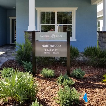 Pinecrest Printing & Signs - Custom Homes model signage. - Signmaking Near Me - Valrico, Florida Pinecrest Printing & Signs - Custom Homes model signage. - Signmaking Near Me - Valrico, Florida