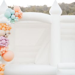 Chateau Bounce & Balloons
