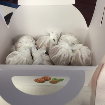 Cocohodo - Inside of the box full of warm red bean walnut pastry - Desserts Near Me - Rowland Heights, California