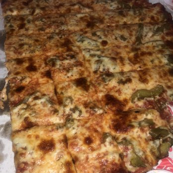 Obbie's Pizza - XL with garlic & green peppers - Pizza Near Me - Chicago, Illinois Obbie's Pizza - XL with garlic & green peppers - Pizza Near Me - Chicago, Illinois