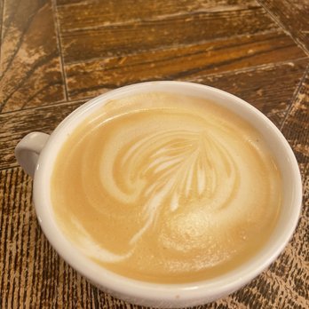 Luna Bakery Cafe - Ginger late - Cafes Near Me - Cleveland, Ohio