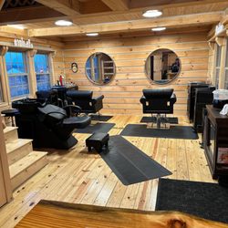 Mickey's Full Service Salon - Here's a peak inside our cozy salon.