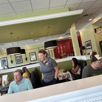 Chicken Salad Chick - Inside dining area - Sandwiches Near Me - Jacksonville, Florida