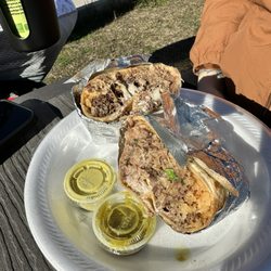 Tacos 3 Hermanos - Burrito