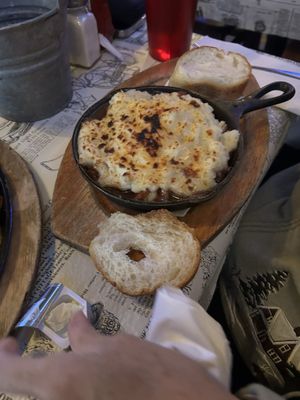 The Kettle Black by null