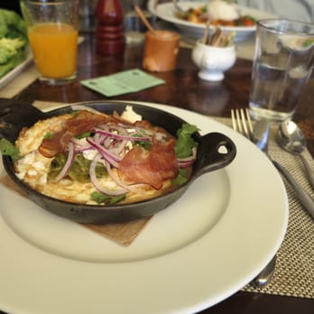 FIG Restaurant - Huevos Rancheros--not recommended - Bars Near Me - Santa Monica, California FIG Restaurant - Huevos Rancheros--not recommended - Bars Near Me - Santa Monica, California