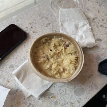 Murray's Cheese - Bleecker - Cheese Shops Near Me - New York, New York Murray's Cheese - Bleecker - Cheese Shops Near Me - New York, New York