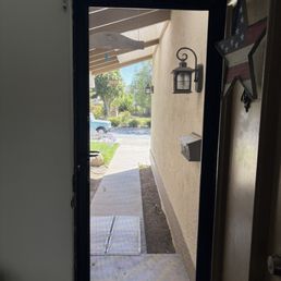 Secure screen door Secure screen door