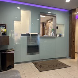 John N Kallis, DMD - Premier Oral Surgery Group - Cozy waiting room