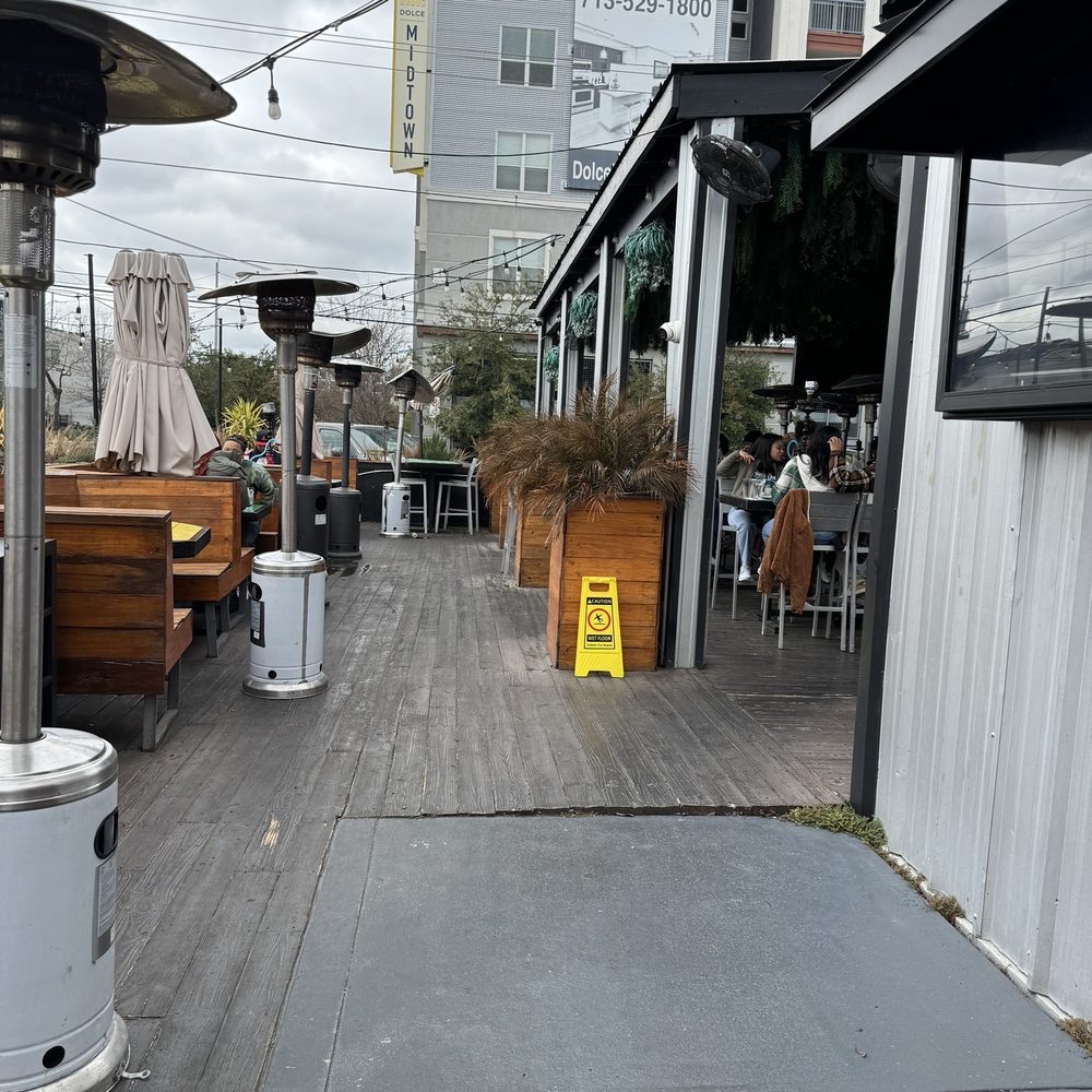 Lost & Found - Outside with warmers at every table - Cocktail Bars Near Me - Houston, Texas Lost & Found - Outside with warmers at every table - Cocktail Bars Near Me - Houston, Texas