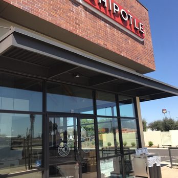 Chipotle Mexican Grill - Exterior - Mexican Near Me - Selma, California