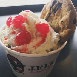 Hot Fudge Sundae