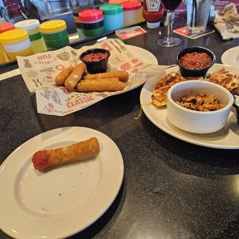 Applebee's Grill + Bar - Mozzarella sticks - American Near Me - Anaheim, California Applebee's Grill + Bar - Mozzarella sticks - American Near Me - Anaheim, California