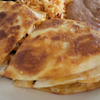 The Hoffman House - Chicken quesadilla is always good here! Yesterday they had a special one - crab and shrimp quesadilla! - American Near Me - Kingston, New York