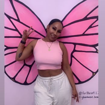 1. GloSthetics Beauty Lounge