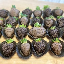 Sweet Joys Cakes and Desserts - Chocolate covered strawberries