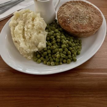 Fat Hen Brewing Company - Steak & Ale meat pie with mash & peas and gravy - Breweries Near Me - Exeter, New Hampshire