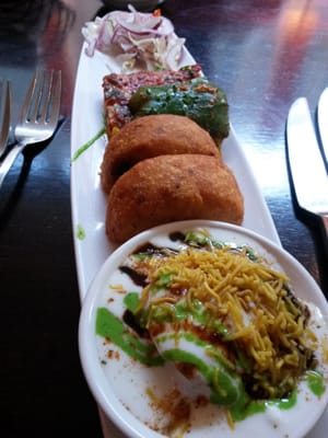 Asha's Indian Restaurant & Cocktail Bar by null
