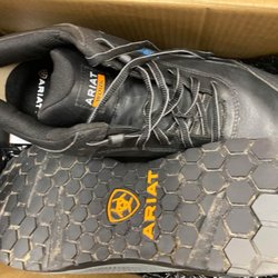 Walker Shoe Outlet