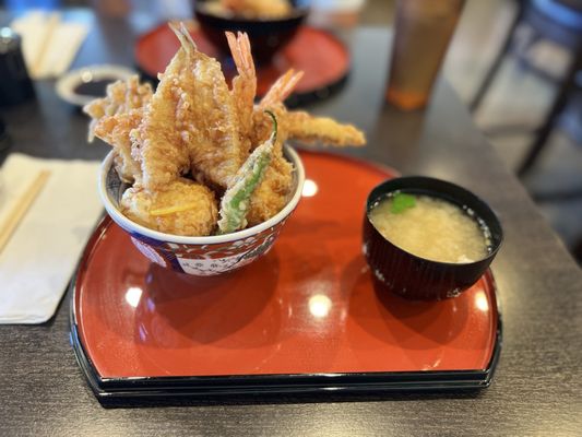 Tendon Tempura Carlos Jr by null