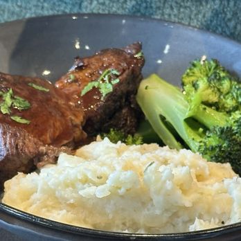 Burtons Grill & Bar - Braised Short Ribs - New American Near Me - Huntersville, North Carolina Burtons Grill & Bar - Braised Short Ribs - New American Near Me - Huntersville, North Carolina