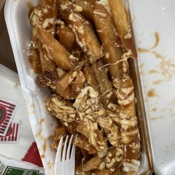 Odi’s Kingburger - Large poutine