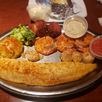 Surf Rider Restaurant - Broiled platter - New American Near Me - Chesapeake, Virginia Surf Rider Restaurant - Broiled platter - New American Near Me - Chesapeake, Virginia