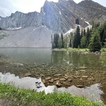 Spray Valley Provincial Park - Chester Lake with Mount Chester in the Background - Campgrounds Near Me - Division No. 15, Alberta