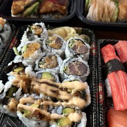 B Cafe - Sushi